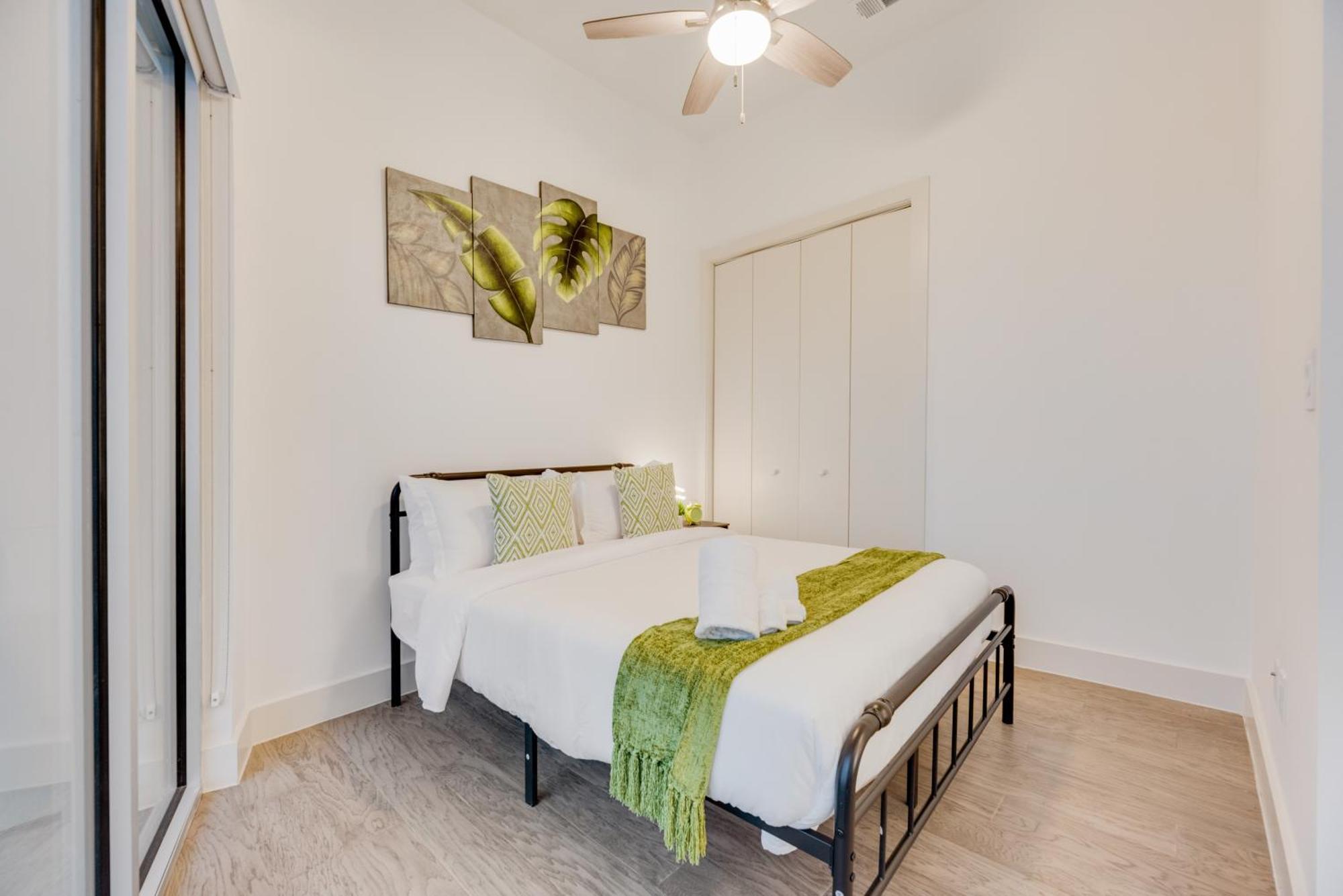 Snazzy Loft Style 2Br I Gym I Parking I Workspace Dallas Bagian luar foto